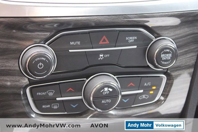 Used 2018 Chrysler 300 Touring w/ Driver Convenience Group image 36