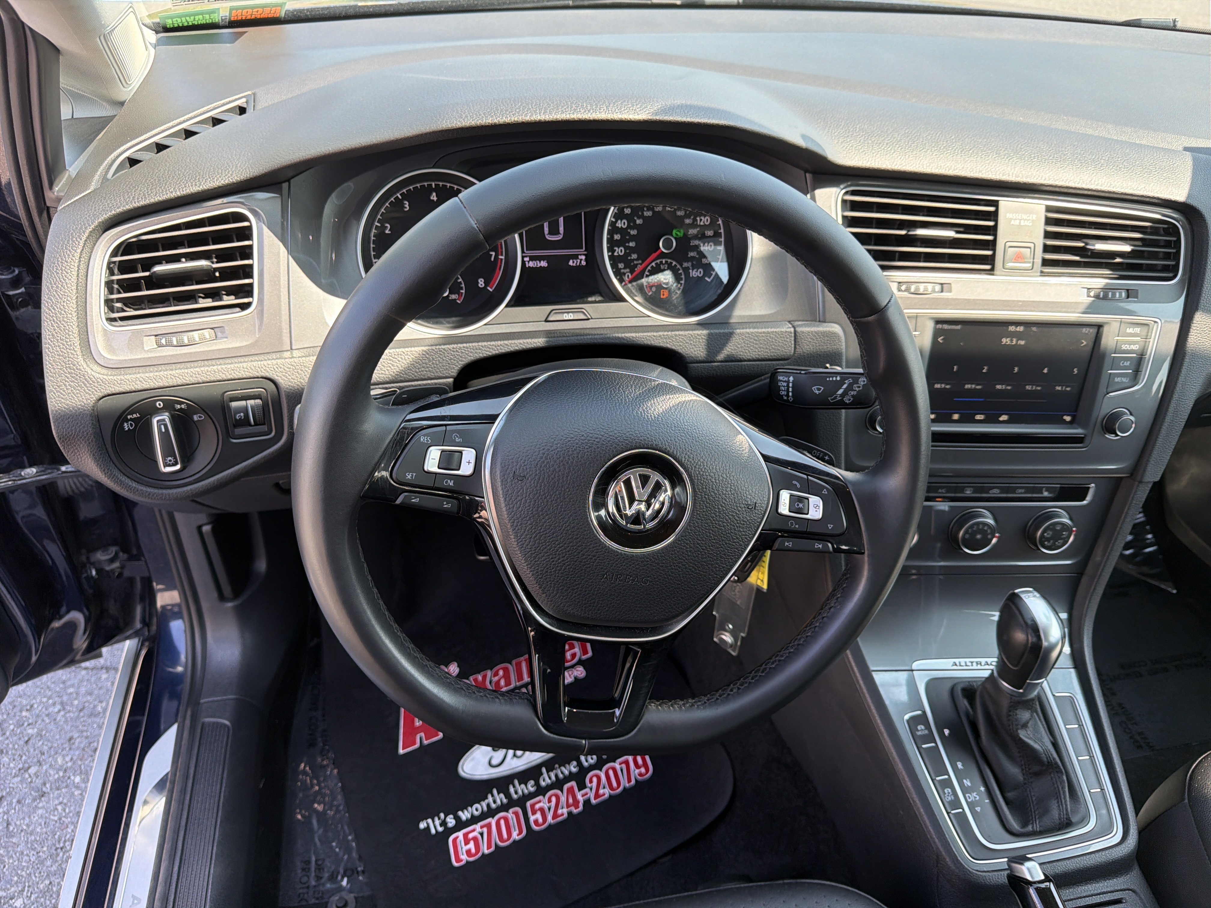 Used 2017 Volkswagen Golf Alltrack AWD/4WD image 17