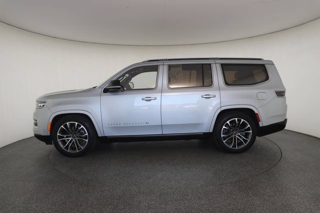 Used 2023 Jeep Grand Wagoneer Series III AWD/4WD image 6