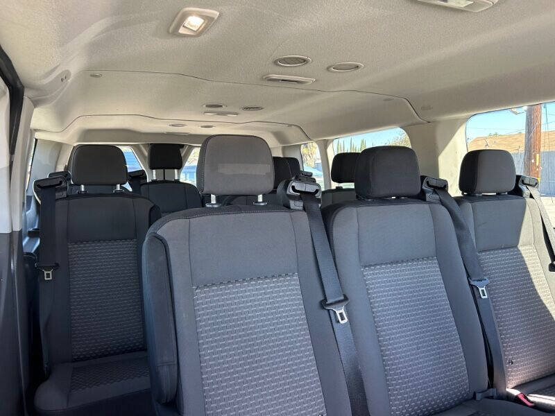 Used 2022 Ford Transit 350 XLT RWD image 11