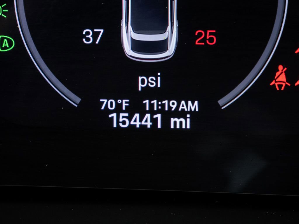 Certified 2024 Porsche Cayenne Base image 12