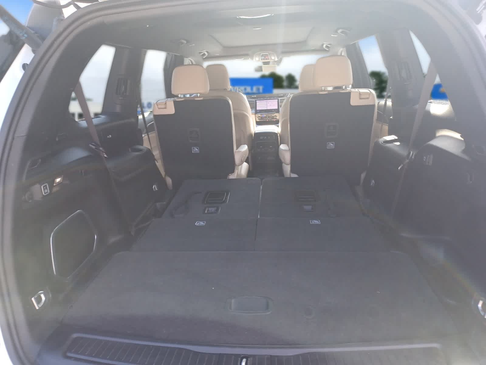 Used 2023 Jeep Grand Cherokee L Limited w/ Luxury Tech Group II AWD/4WD image 26