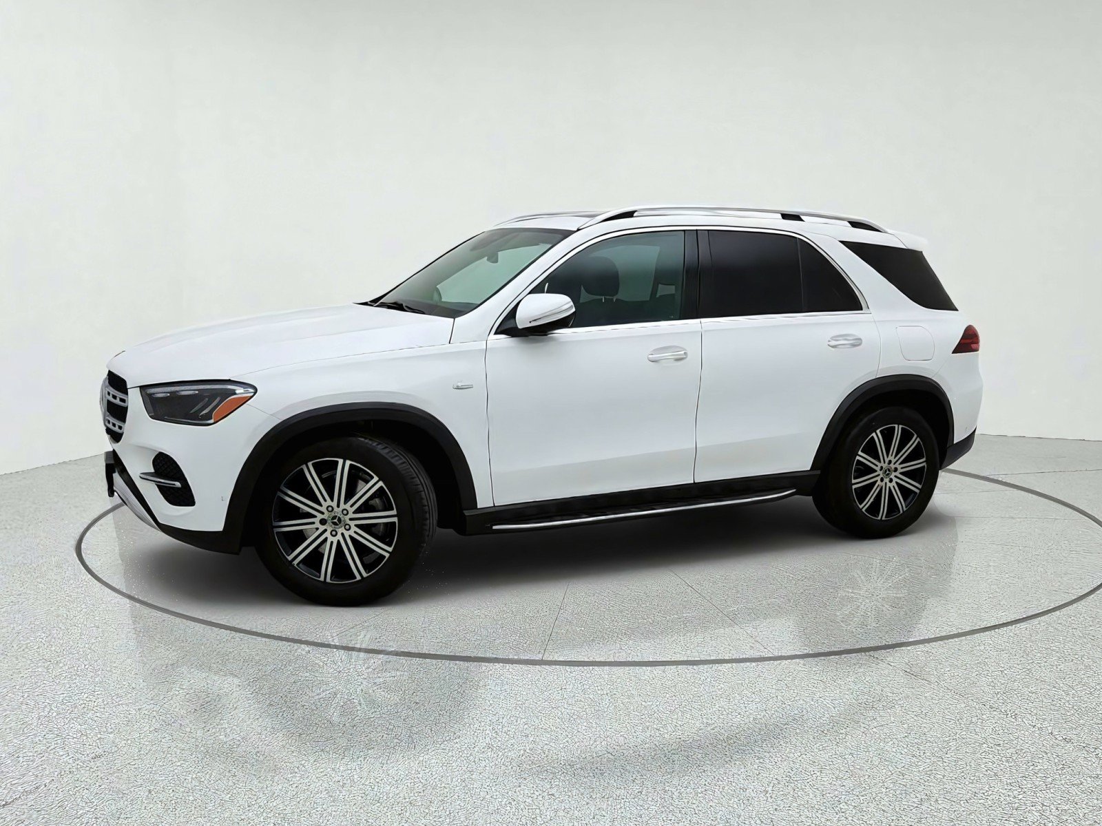 Used 2025 Mercedes-Benz GLE 450e 4MATIC image 15