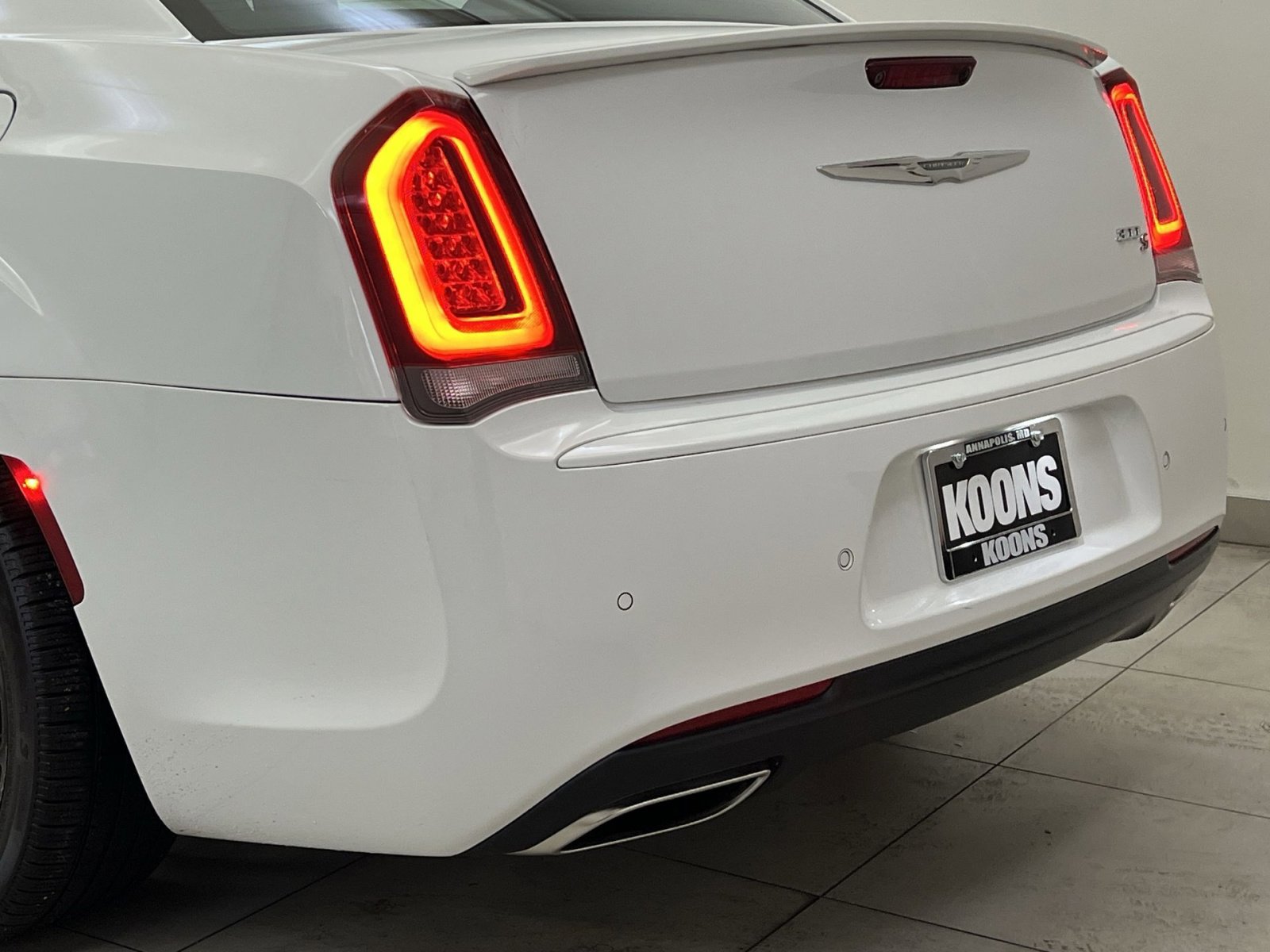 Used 2019 Chrysler 300 S w/ 300S Premium Group image 29