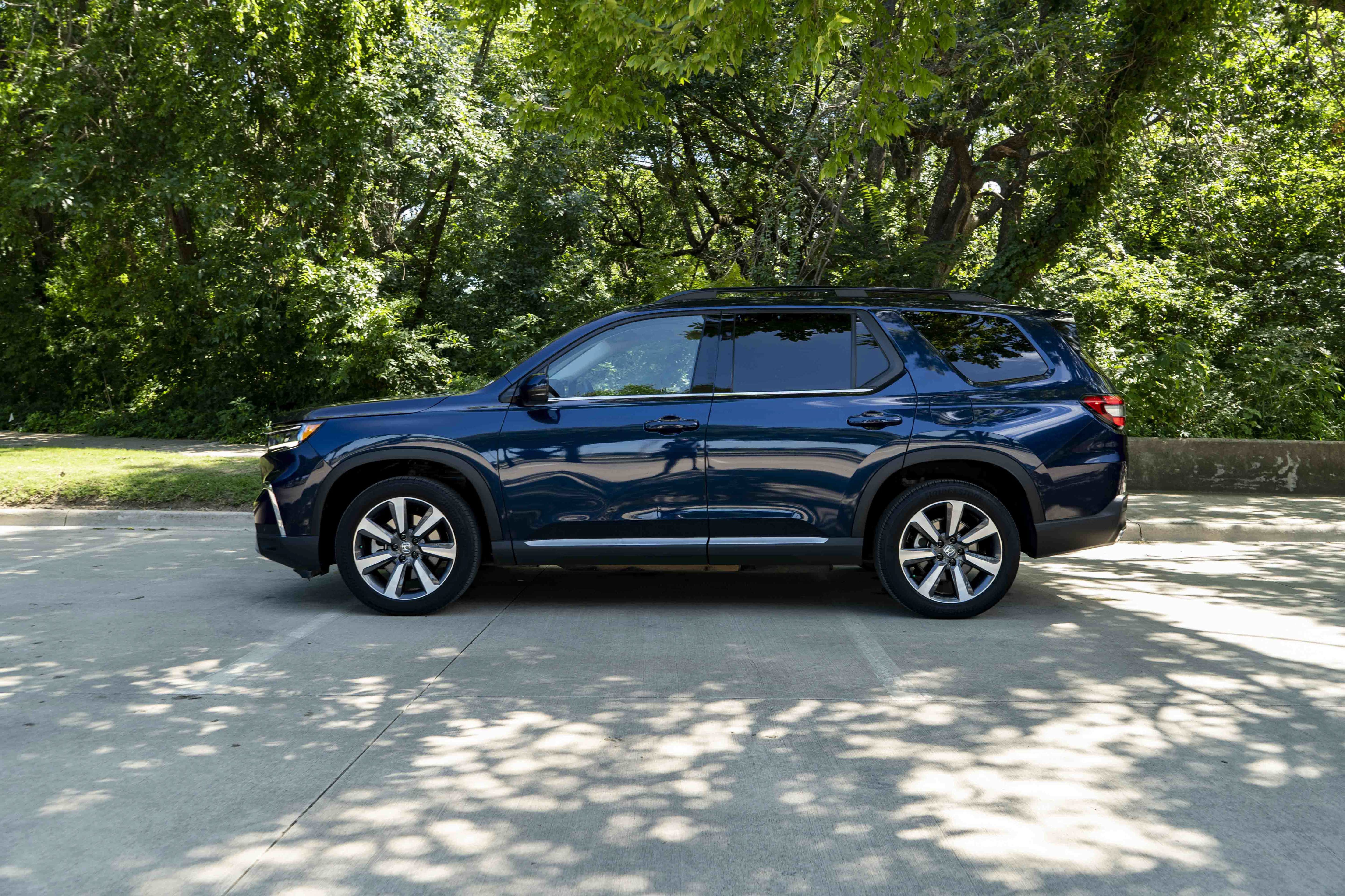Certified 2024 Honda Pilot Touring image 6