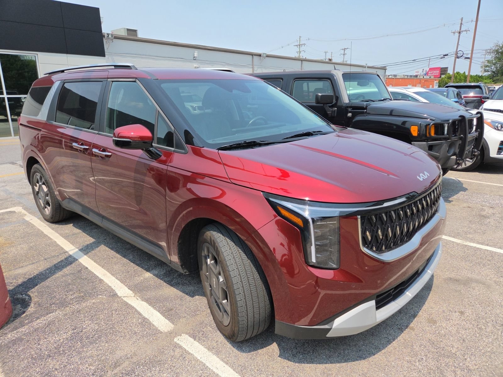 Used 2025 Kia Carnival EX FWD image 13