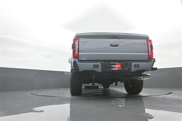 New 2026 Ford F250 Lariat w/ Black Appearance Package image 31
