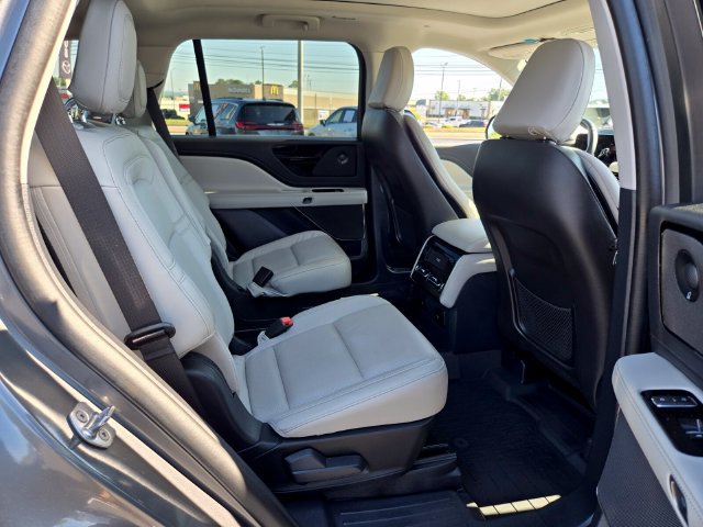 Used 2025 Lincoln Aviator Reserve w/ Illumination Package AWD/4WD image 20