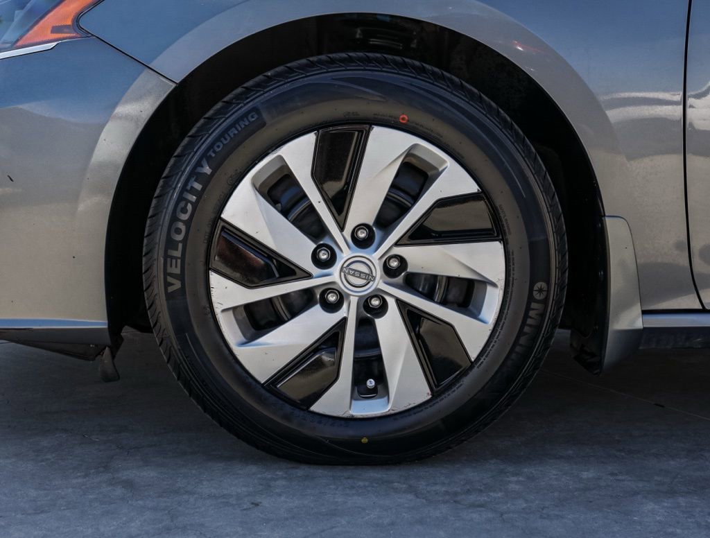 Used 2024 Nissan Altima 2.5 S image 10