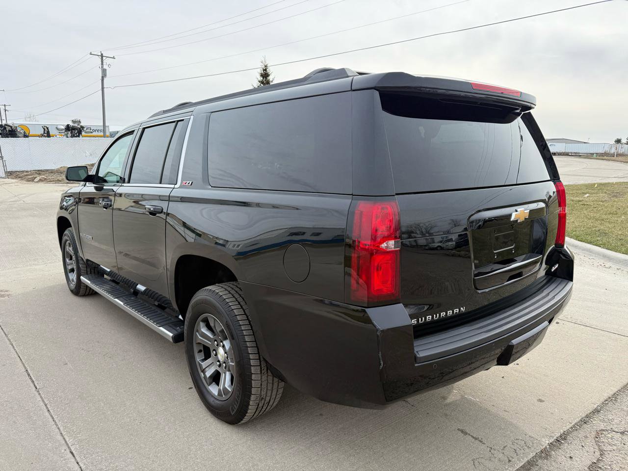 Used 2016 Chevrolet Suburban LT AWD/4WD image 7