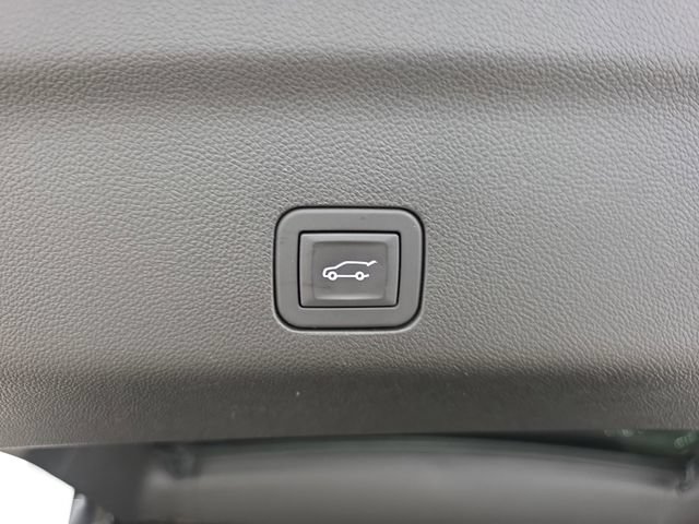 Used 2026 Cadillac Escalade ESV Platinum Sport w/ LPO, Floor Liner Package RWD image 36