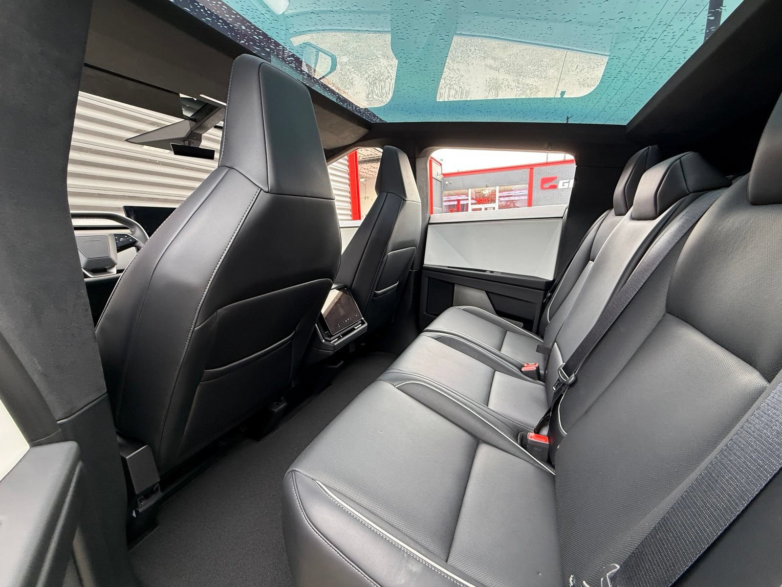Used 2024 Tesla Cybertruck AWD Crew Cab image 17