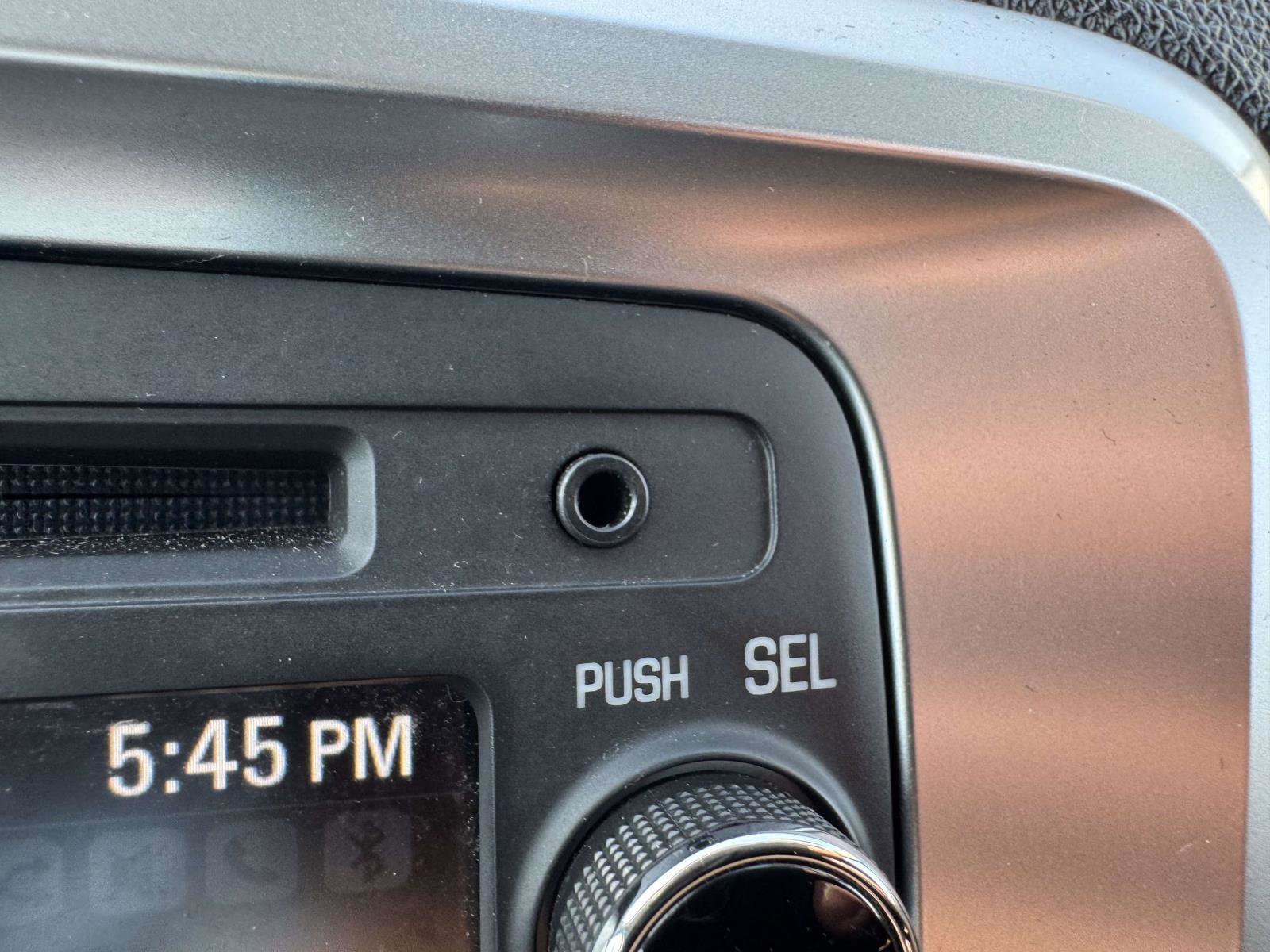 Used 2015 GMC Acadia SLE AWD/4WD image 37