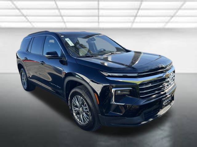 Used 2024 Chevrolet Traverse LT FWD image 1