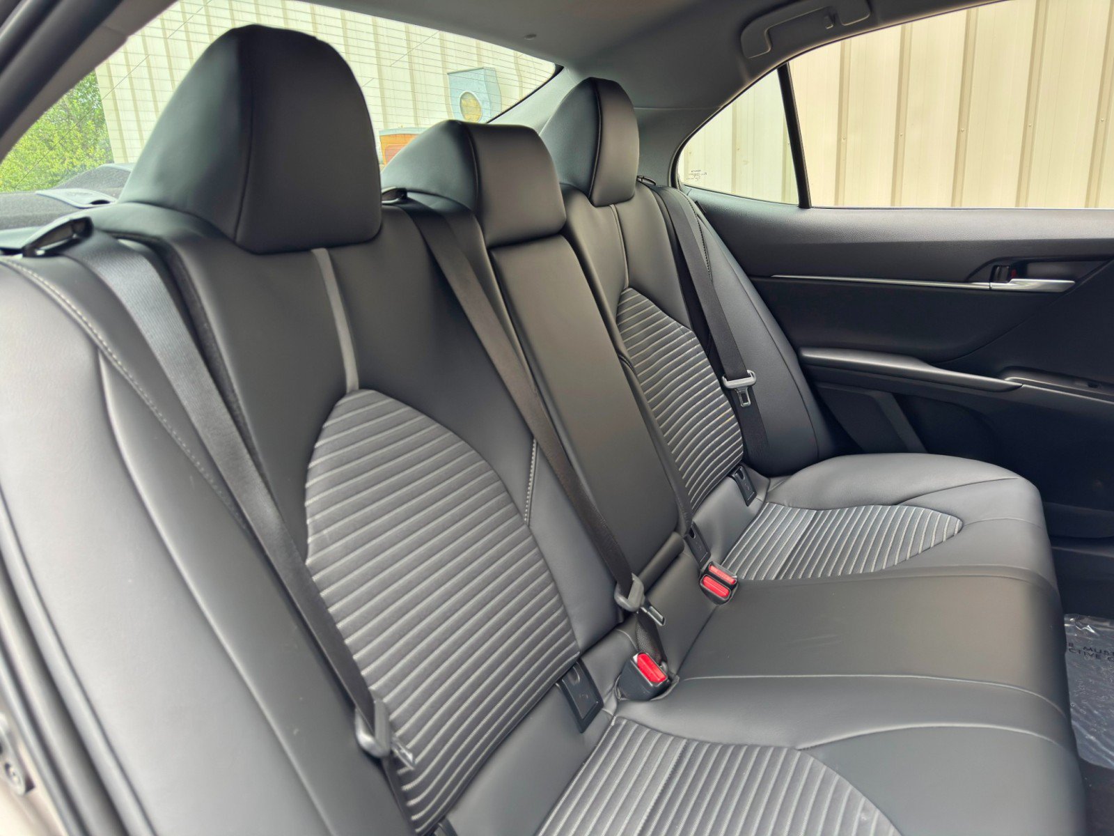 Used 2024 Toyota Camry SE FWD image 31