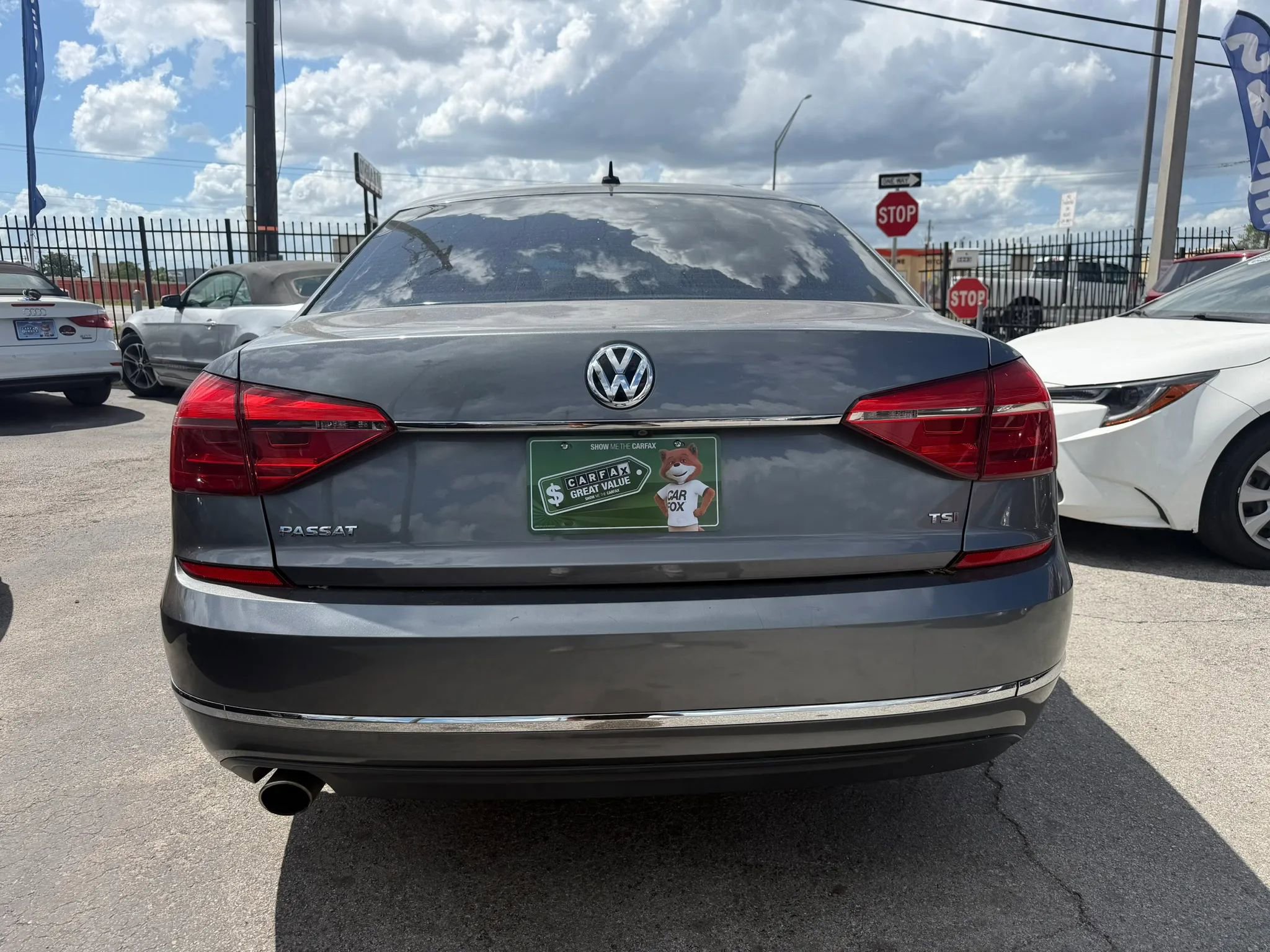 Used 2016 Volkswagen Passat 1.8T S FWD image 5