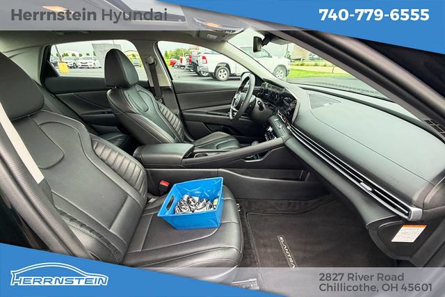 Used 2025 Hyundai Elantra Limited FWD image 20