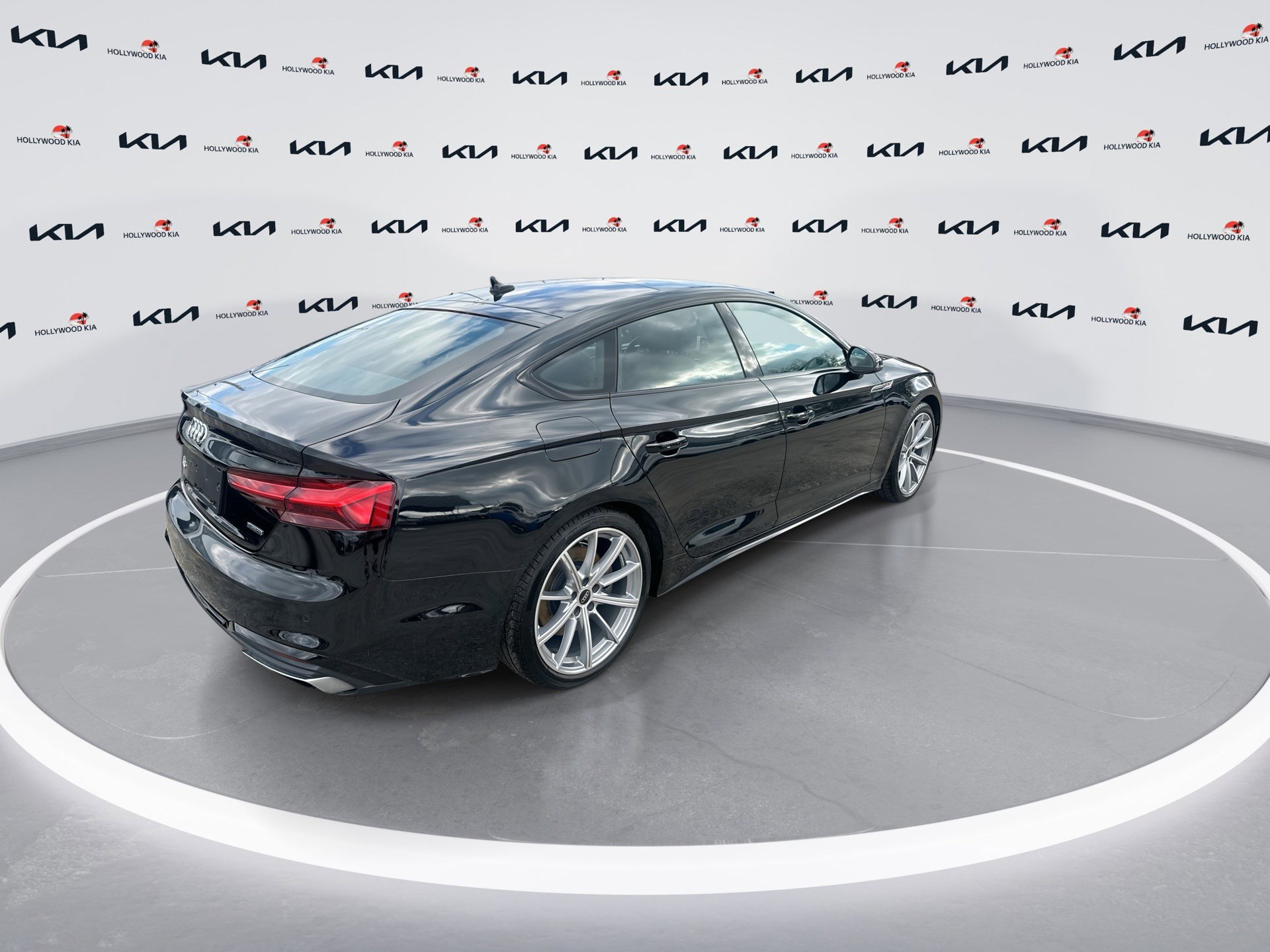 Used 2025 Audi A5 2.0T Premium Plus image 8