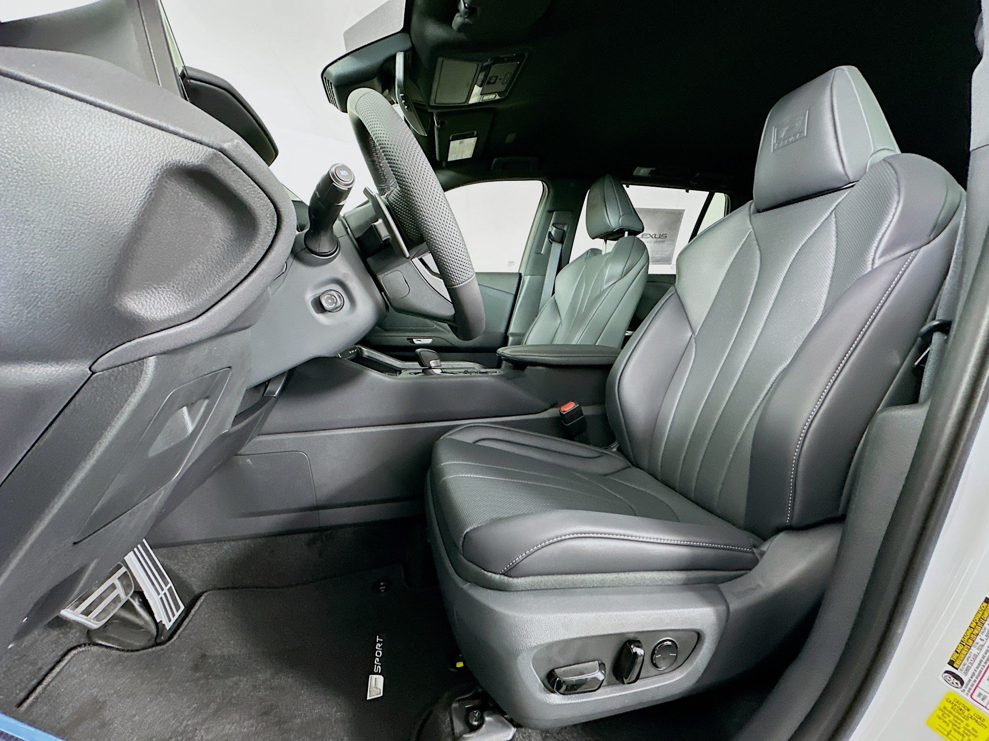 New 2026 Lexus TX 500h AWD image 22
