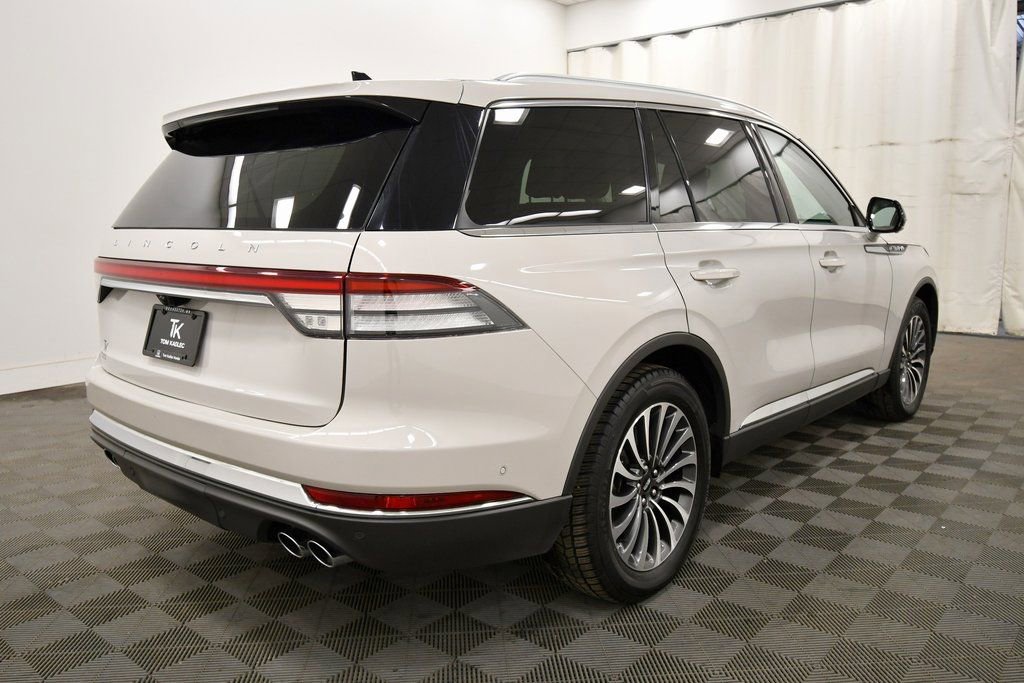 Used 2022 Lincoln Aviator Reserve w/ Elements Package Plus image 8
