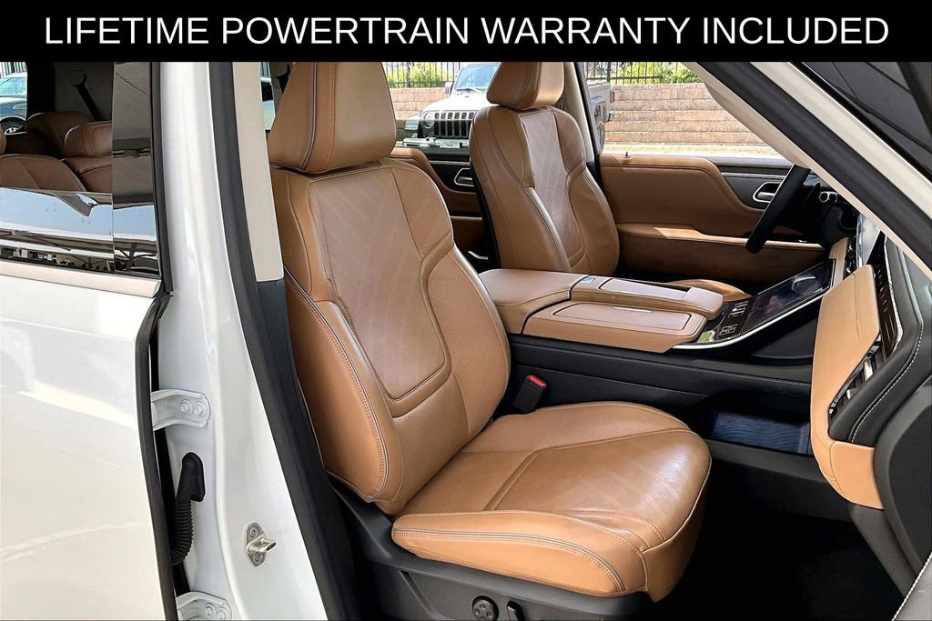 Certified 2025 INFINITI QX80 Luxe RWD image 9