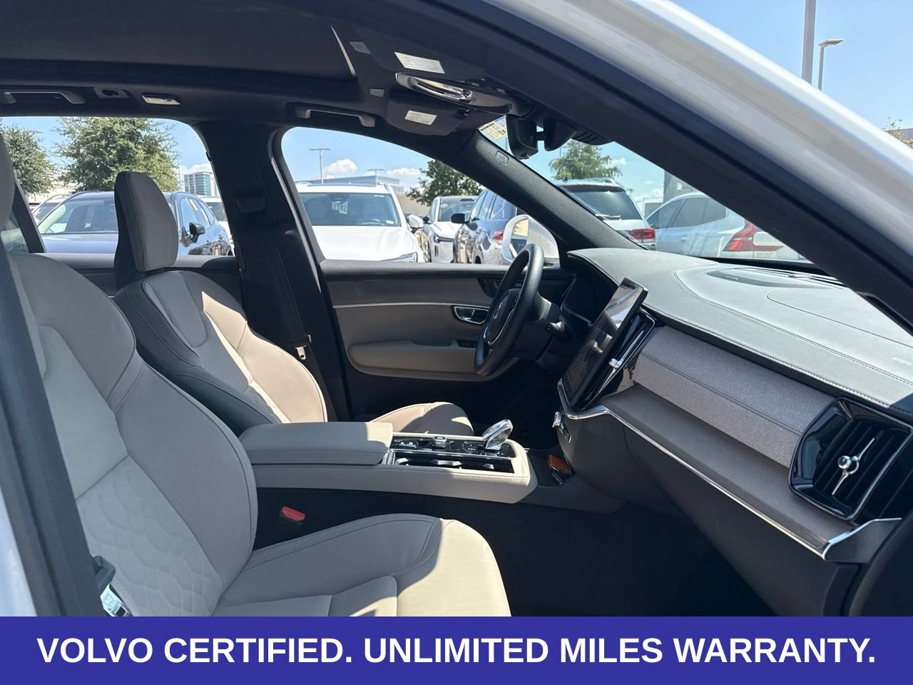 Certified 2026 Volvo XC90 B6 Plus AWD/4WD image 10