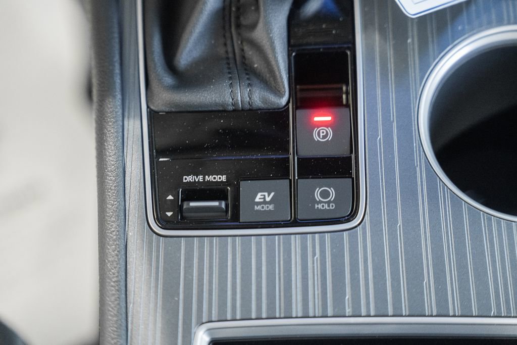 New 2026 Toyota Sienna XLE AWD/4WD image 26