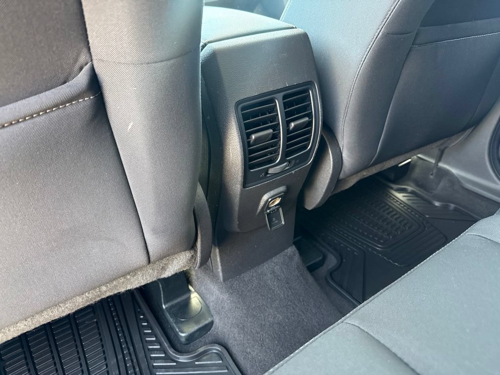 Used 2019 Ford Escape SE FWD image 28