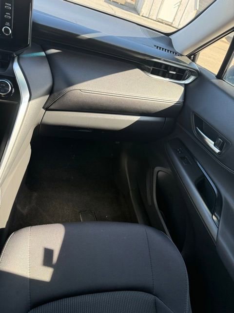 Certified 2022 Toyota Venza LE image 30