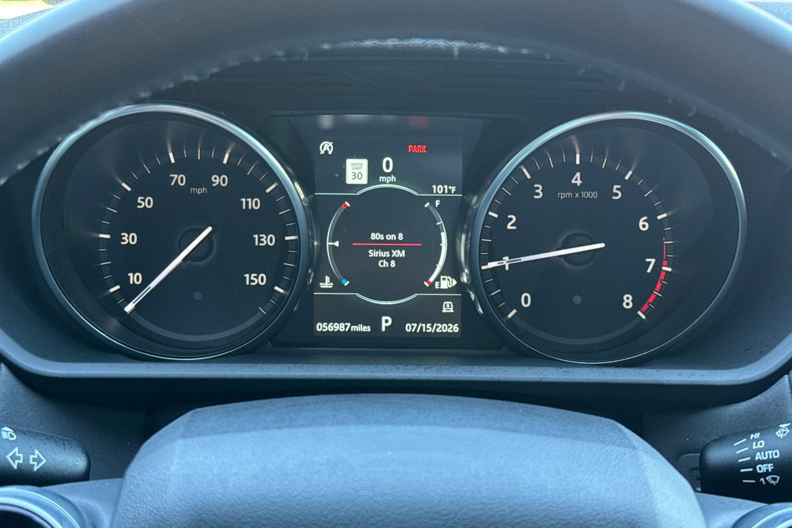 Used 2019 Land Rover Discovery SE AWD/4WD image 23