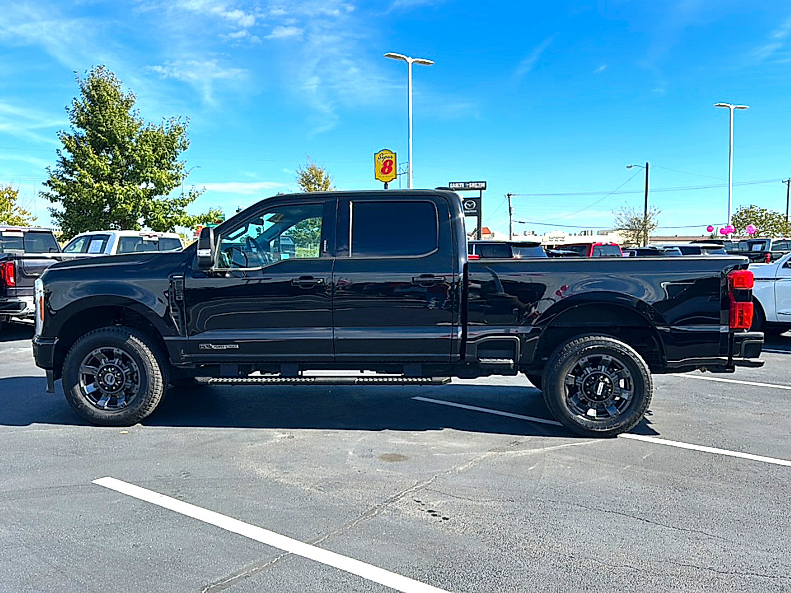 Used 2023 Ford F250 Lariat w/ Sport Appearance Package AWD/4WD image 5