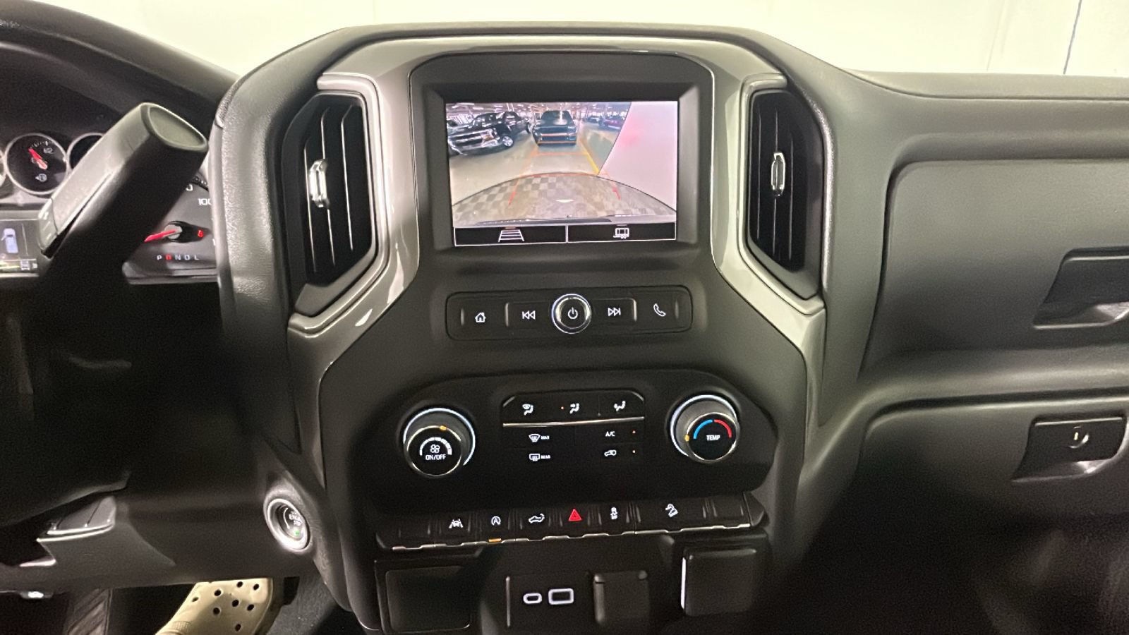 Used 2022 Chevrolet Silverado 1500 Custom Trail Boss w/ Realtree Special Edition AWD/4WD image 23