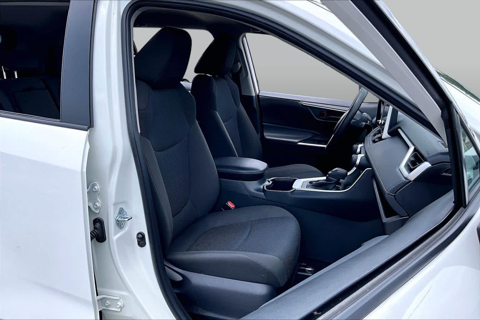 Used 2025 Toyota RAV4 LE FWD image 8