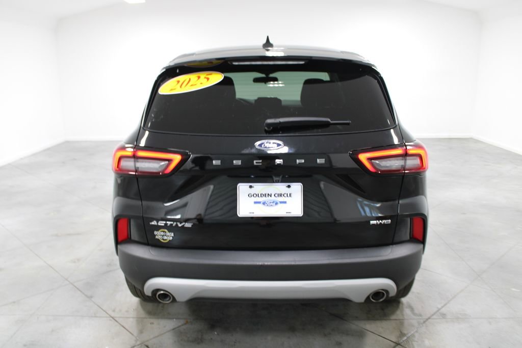 Used 2025 Ford Escape Active image 8