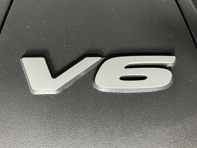 Used 2018 Jeep Grand Cherokee Altitude AWD/4WD image 11