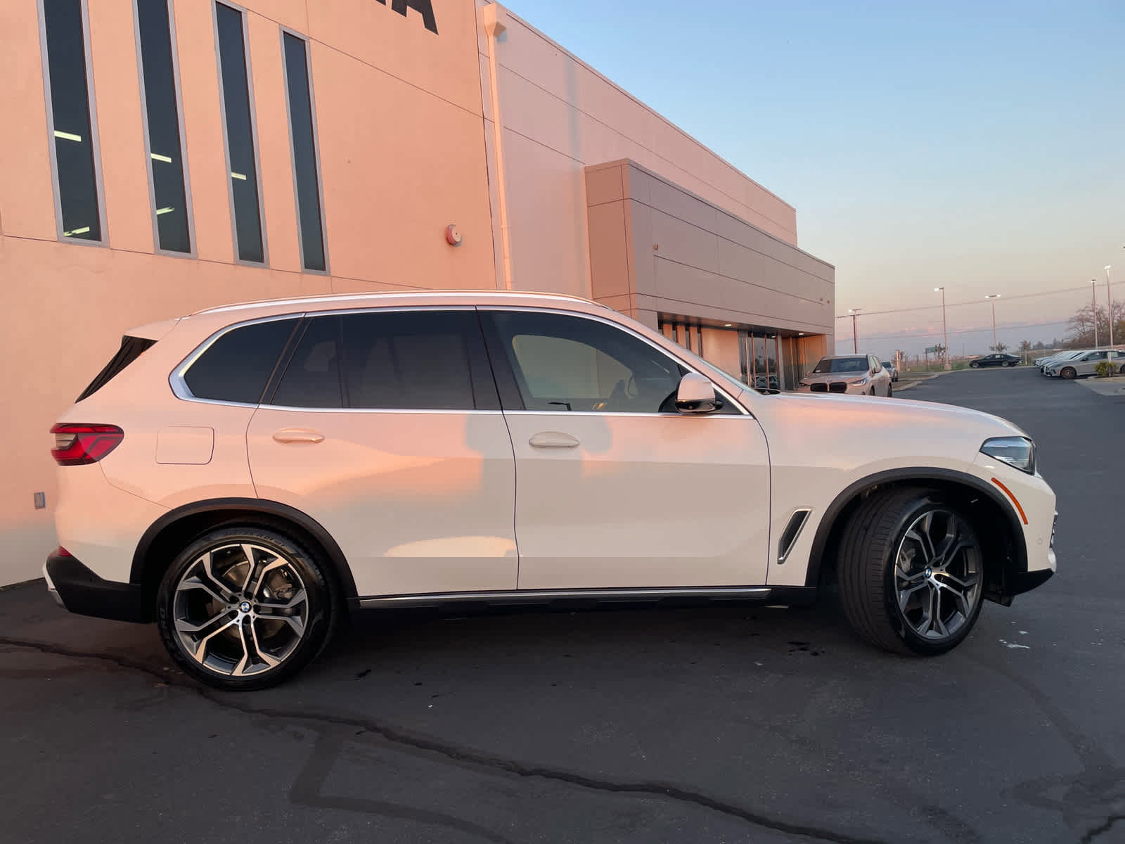 Used 2020 BMW X5 sDrive40i w/ Luxury Seating Package image 6