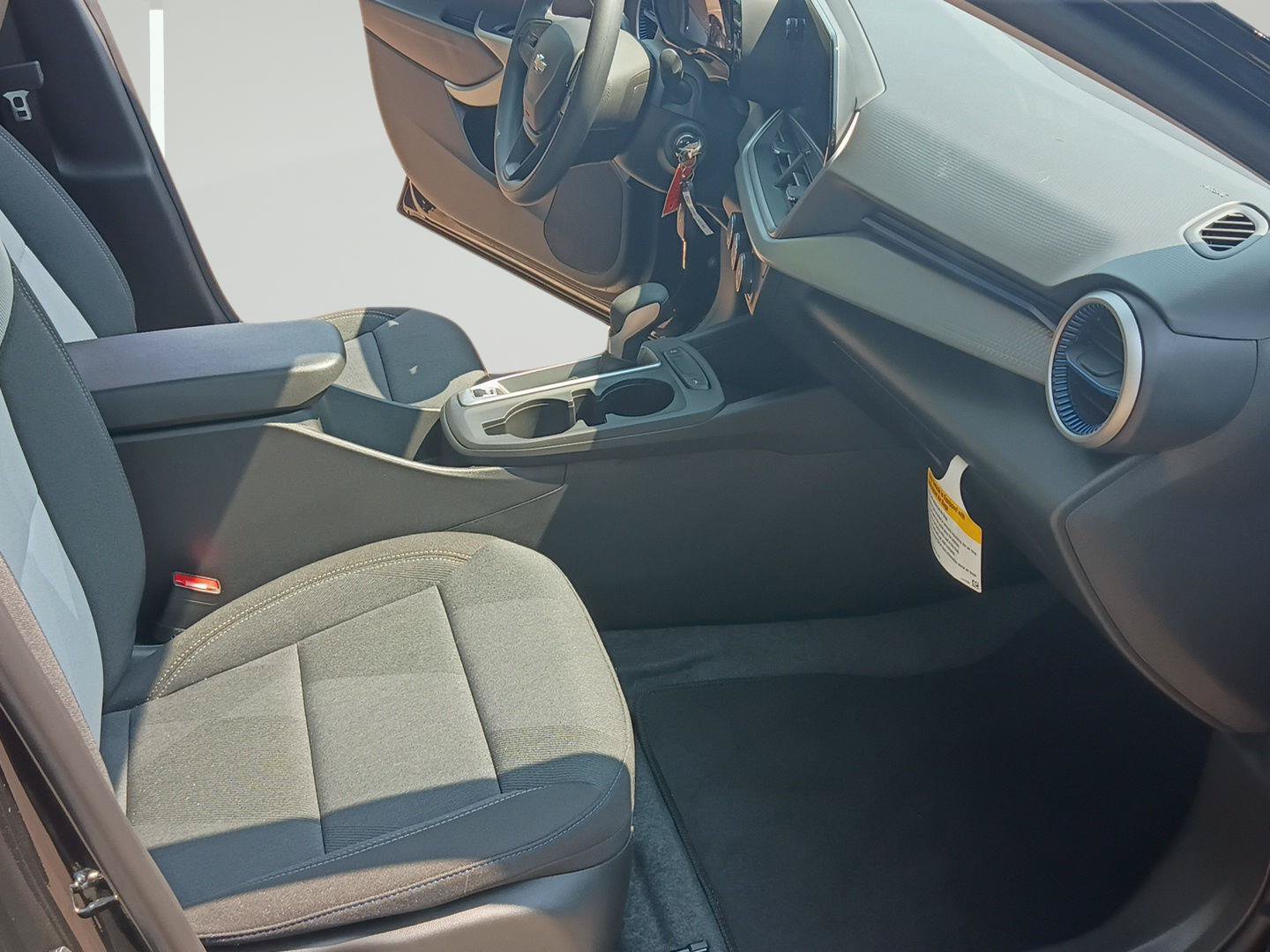 Used 2026 Chevrolet Trax LS w/ Driver Confidence Package FWD image 25