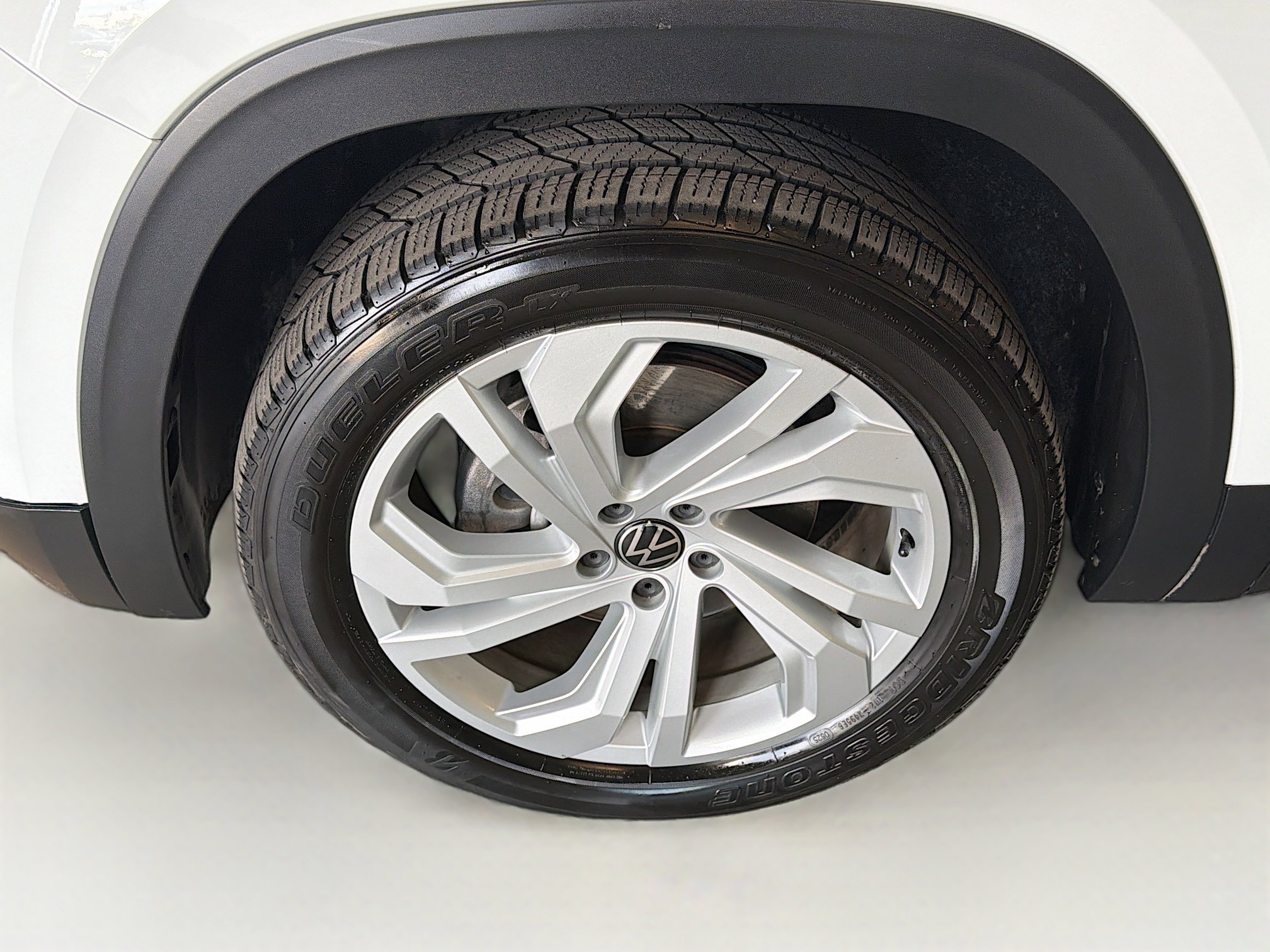 Used 2021 Volkswagen Atlas SE image 11