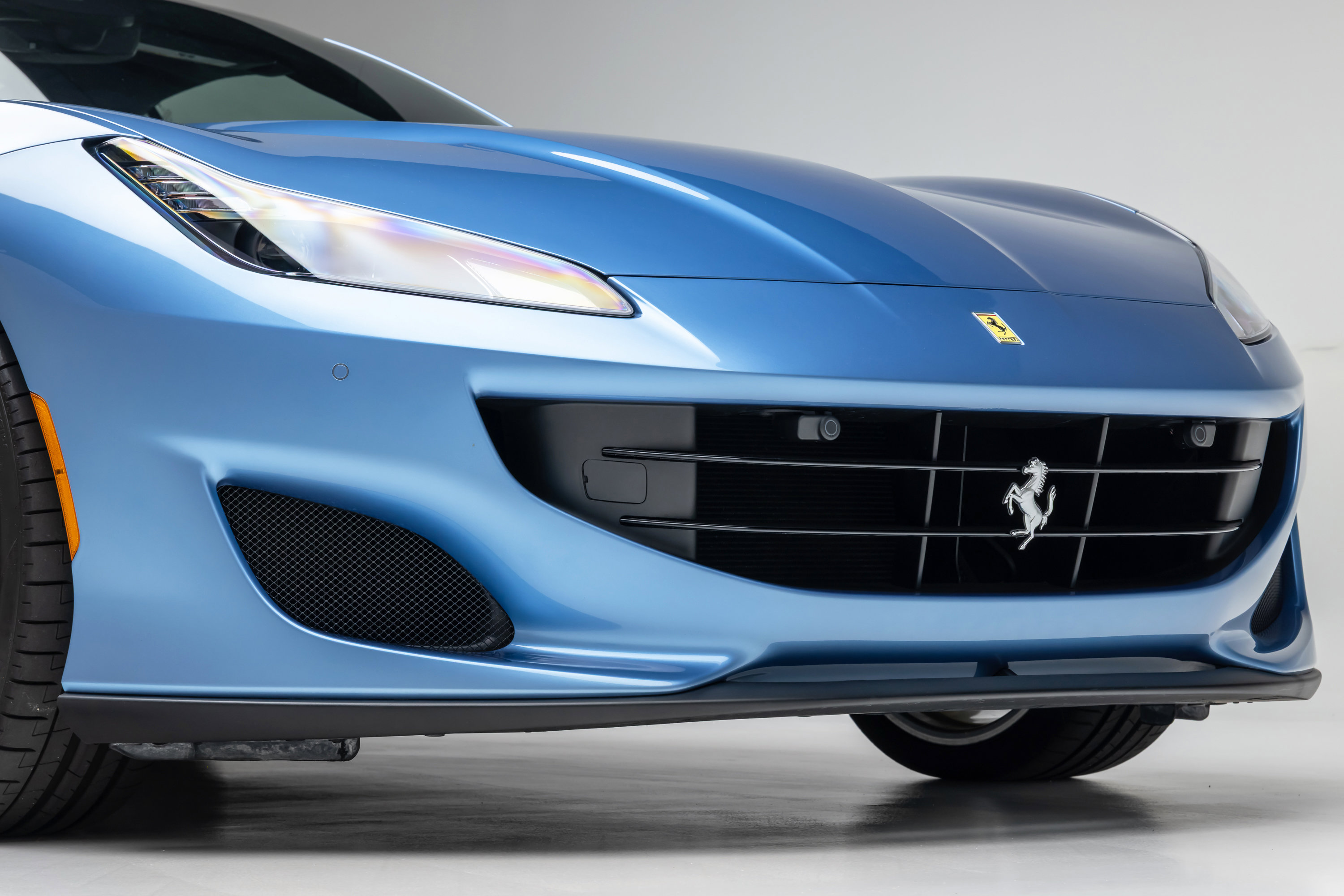 Certified 2020 Ferrari Portofino RWD image 45