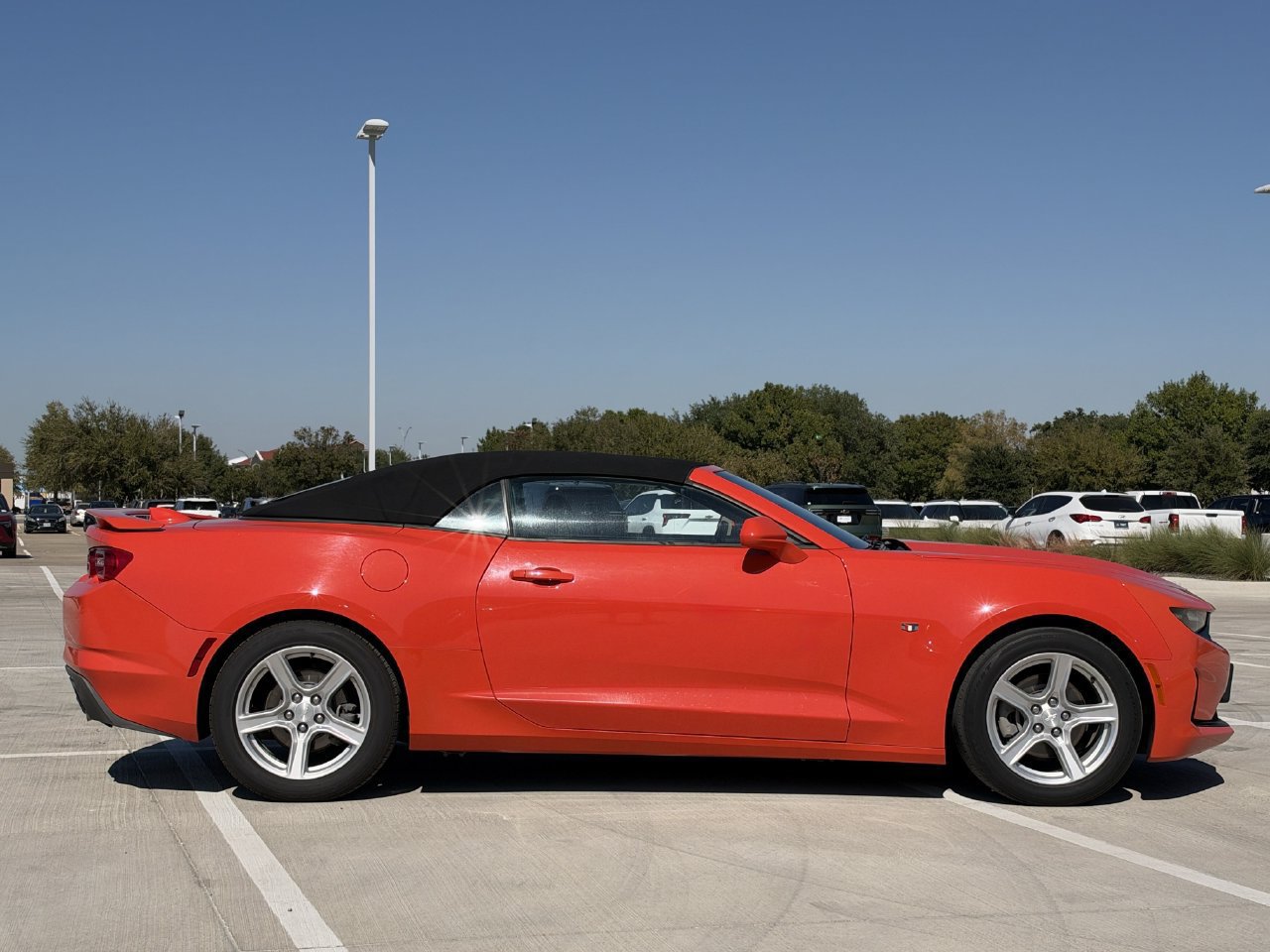 Used 2021 Chevrolet Camaro LT w/ Technology Package RWD image 3