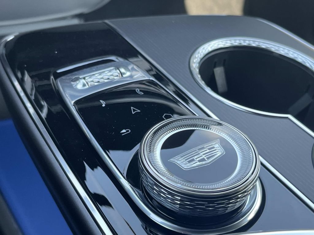 New 2026 Cadillac Lyriq Signature Sport RWD image 32