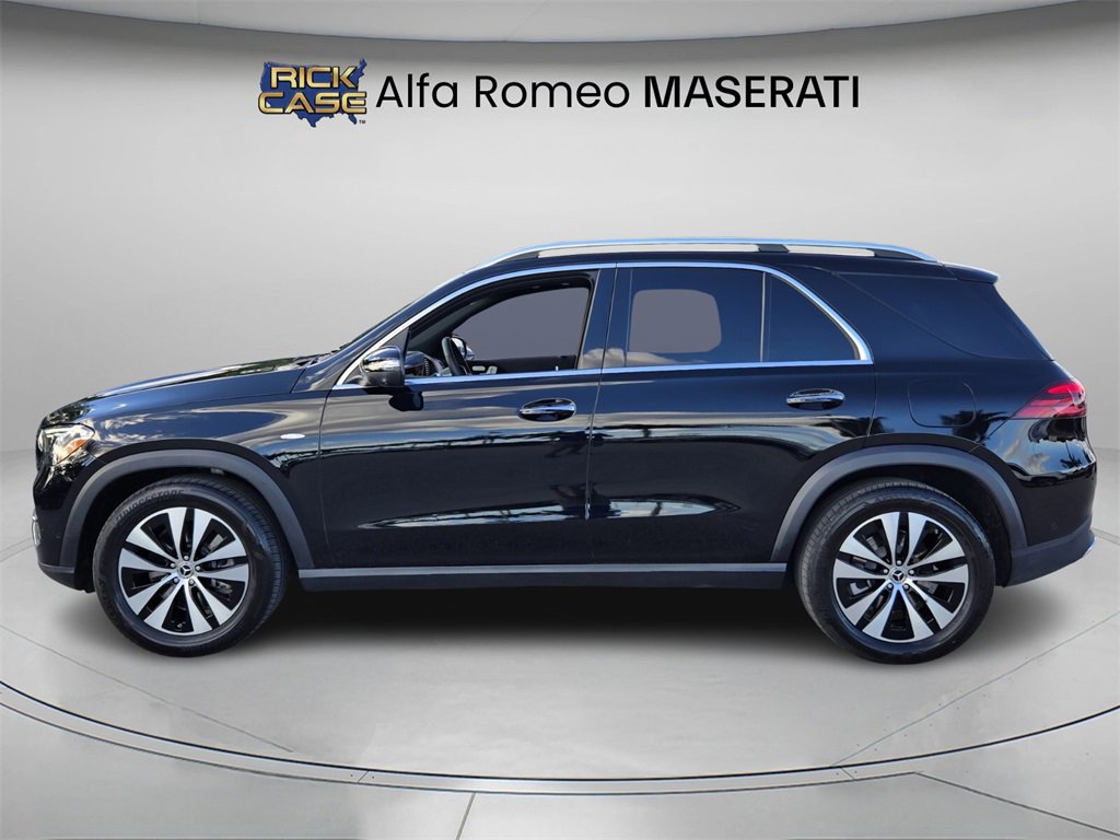Used 2025 Mercedes-Benz GLE 450e 4MATIC image 3