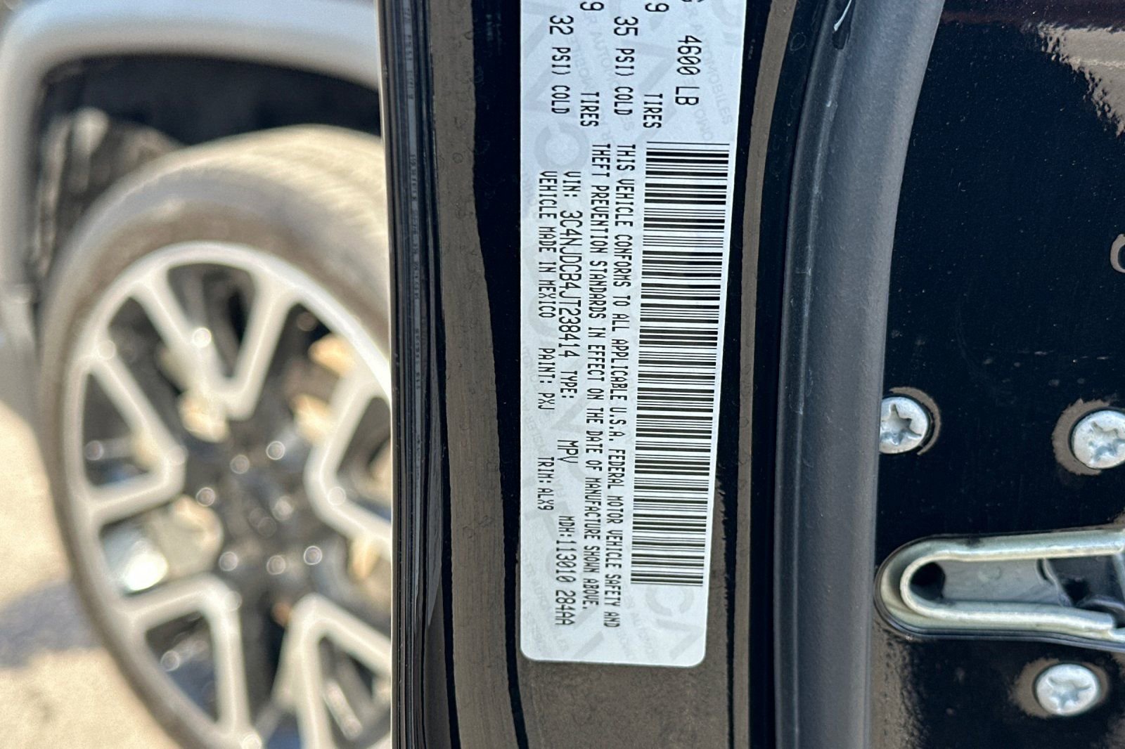 Used 2018 Jeep Compass Limited w/ Navigation Group image 38