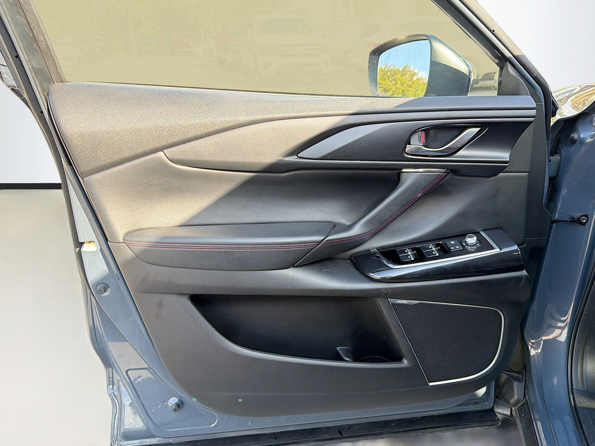 Certified 2022 MAZDA CX-9 Carbon Edition image 22
