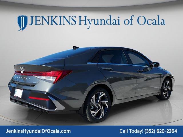 New 2026 Hyundai Elantra Limited FWD image 2