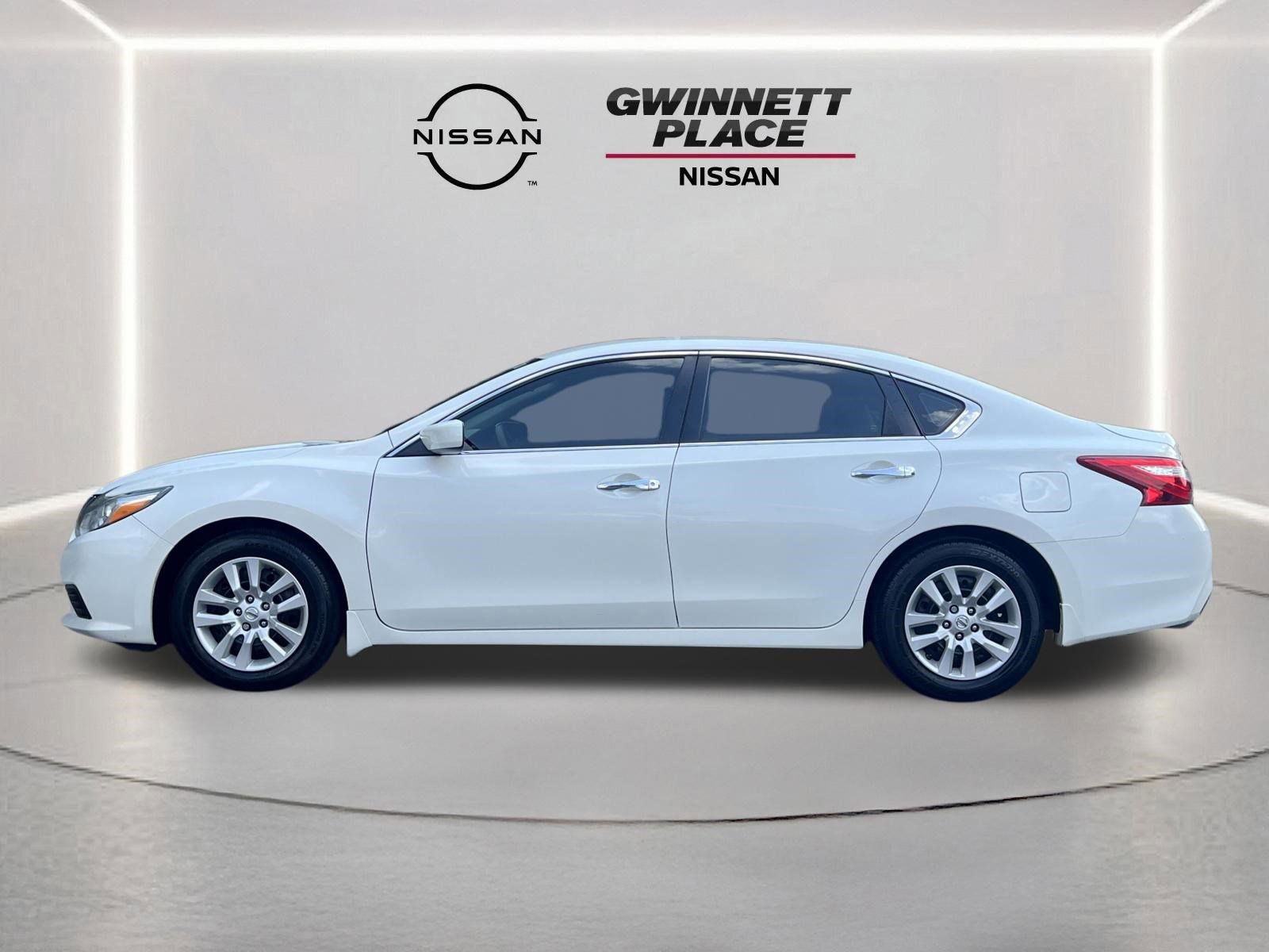 Used 2017 Nissan Altima 2.5 S w/ Power Driver Seat Package FWD image 18