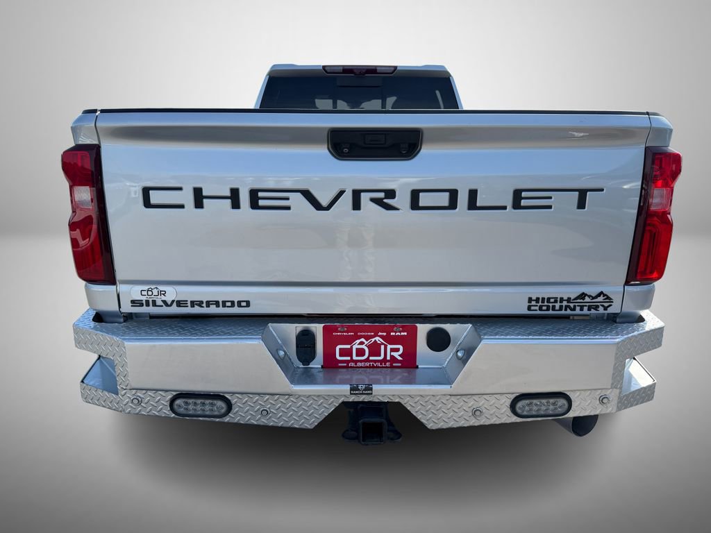 Used 2023 Chevrolet Silverado 3500 High Country image 9