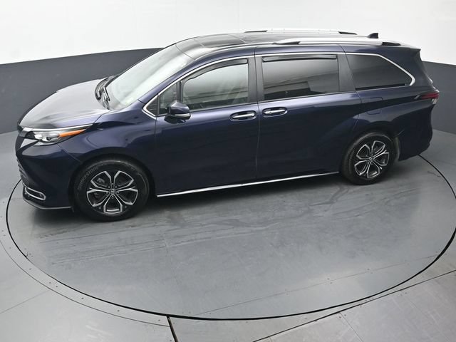 Certified 2025 Toyota Sienna Platinum AWD/4WD image 48