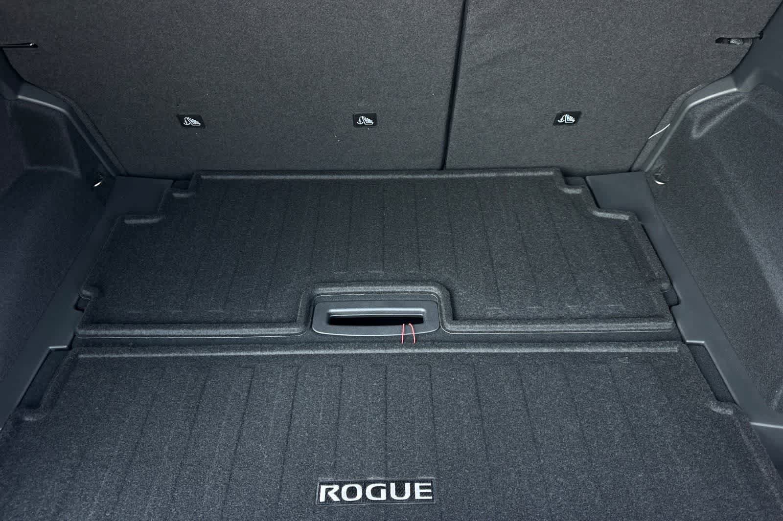 New 2026 Nissan Rogue Platinum image 18