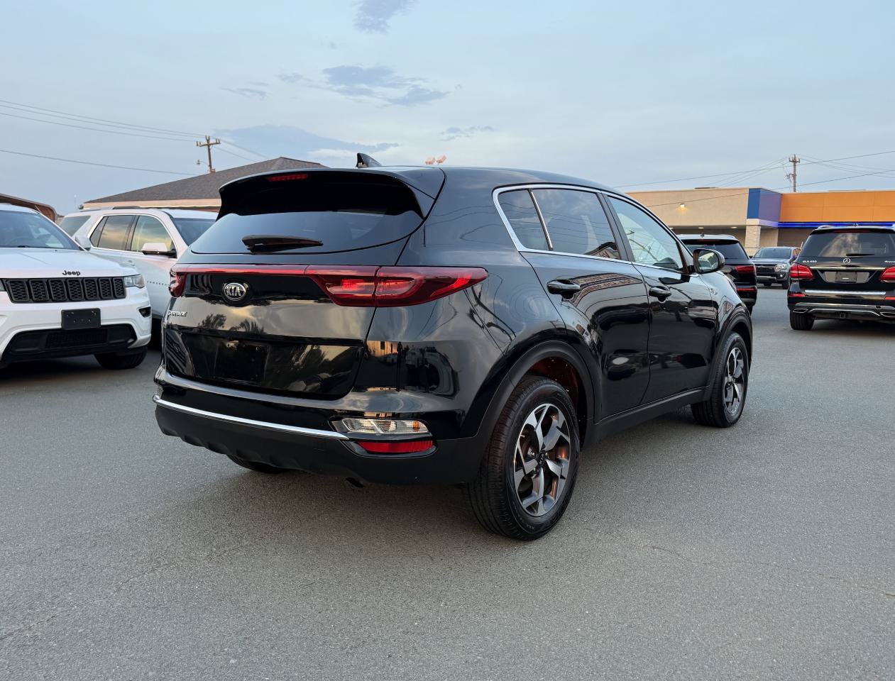 Used 2022 Kia Sportage LX FWD image 6